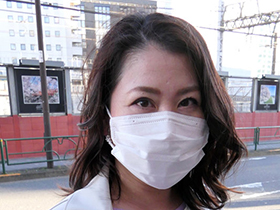 #素人熟女ハメ撮り #生中出し　マッチングアプリで知り合った諸事情で肉体経験は少ないがムッツリスケベでドMな人妻が刺激的な火遊びをしたいらしいので子宮の奥の奥まで抉って膣内射精しまくった！ サンプル動画サムネイル